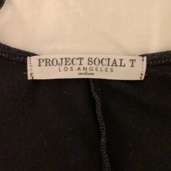 Cold Shoulder Tee - Picture 5 of 6